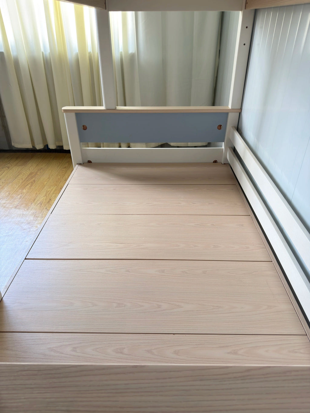 Model 6332 lower bed side panel detail